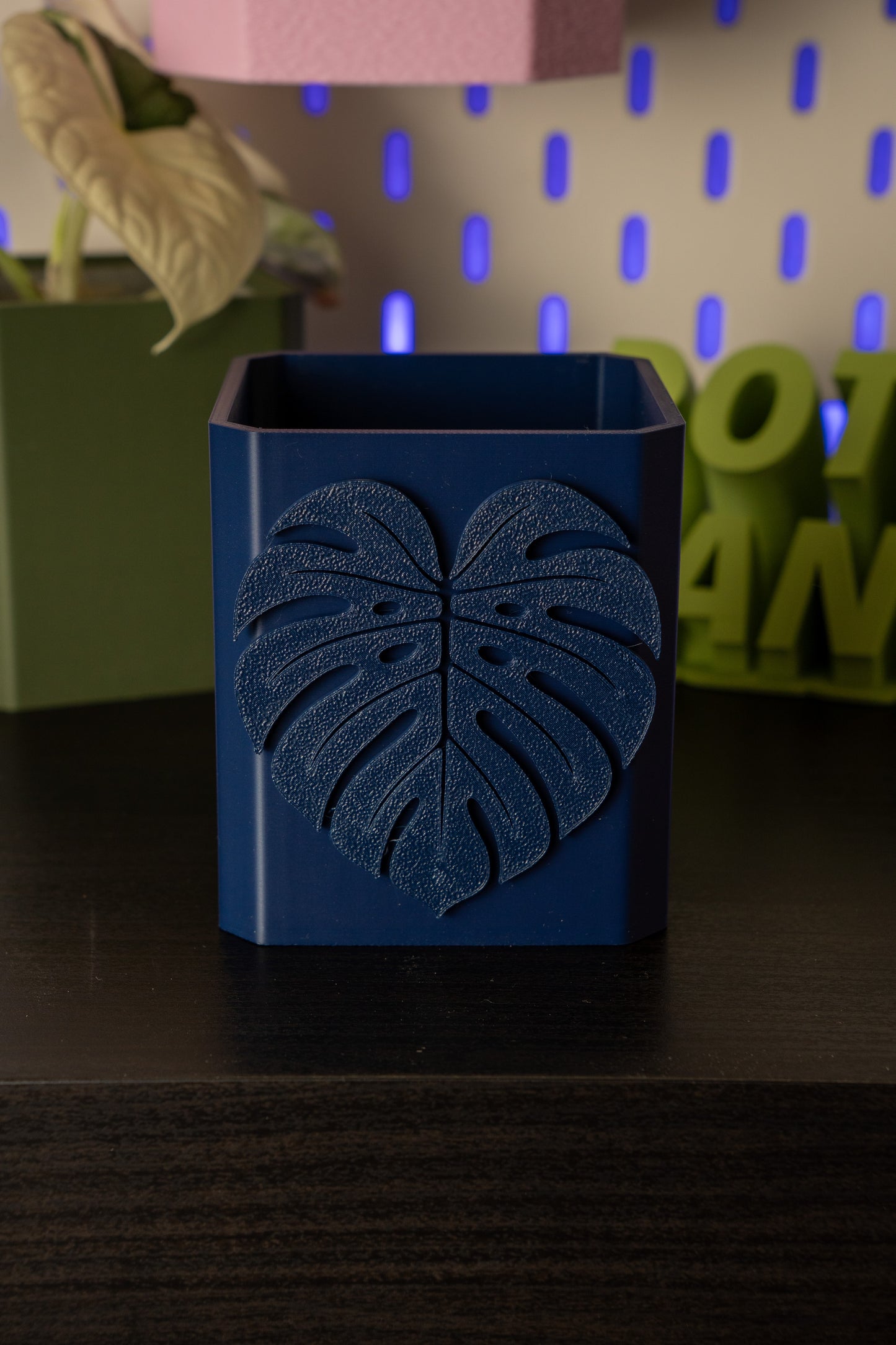 Monstera Leaf Pott