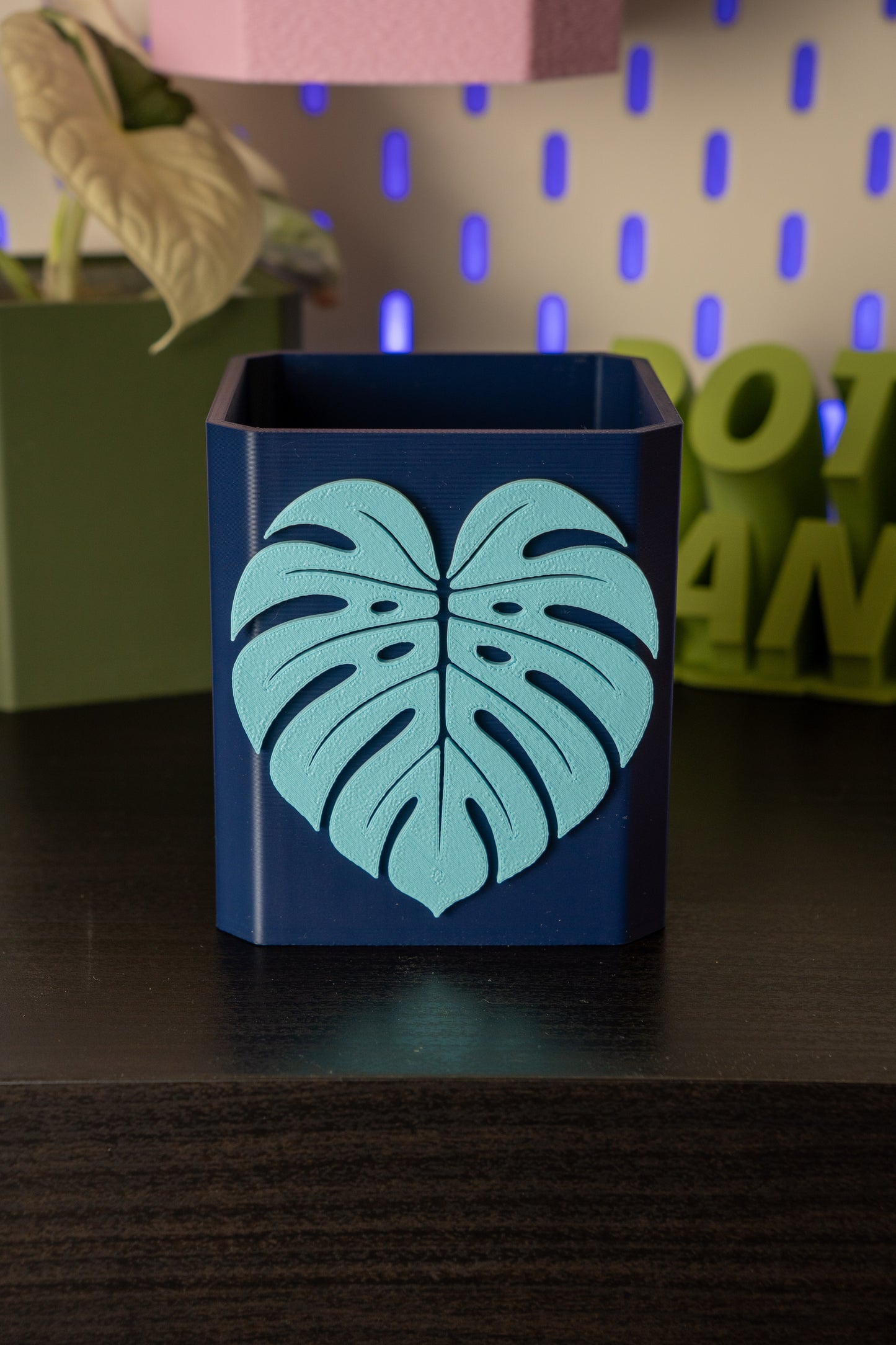 Monstera Leaf Pott