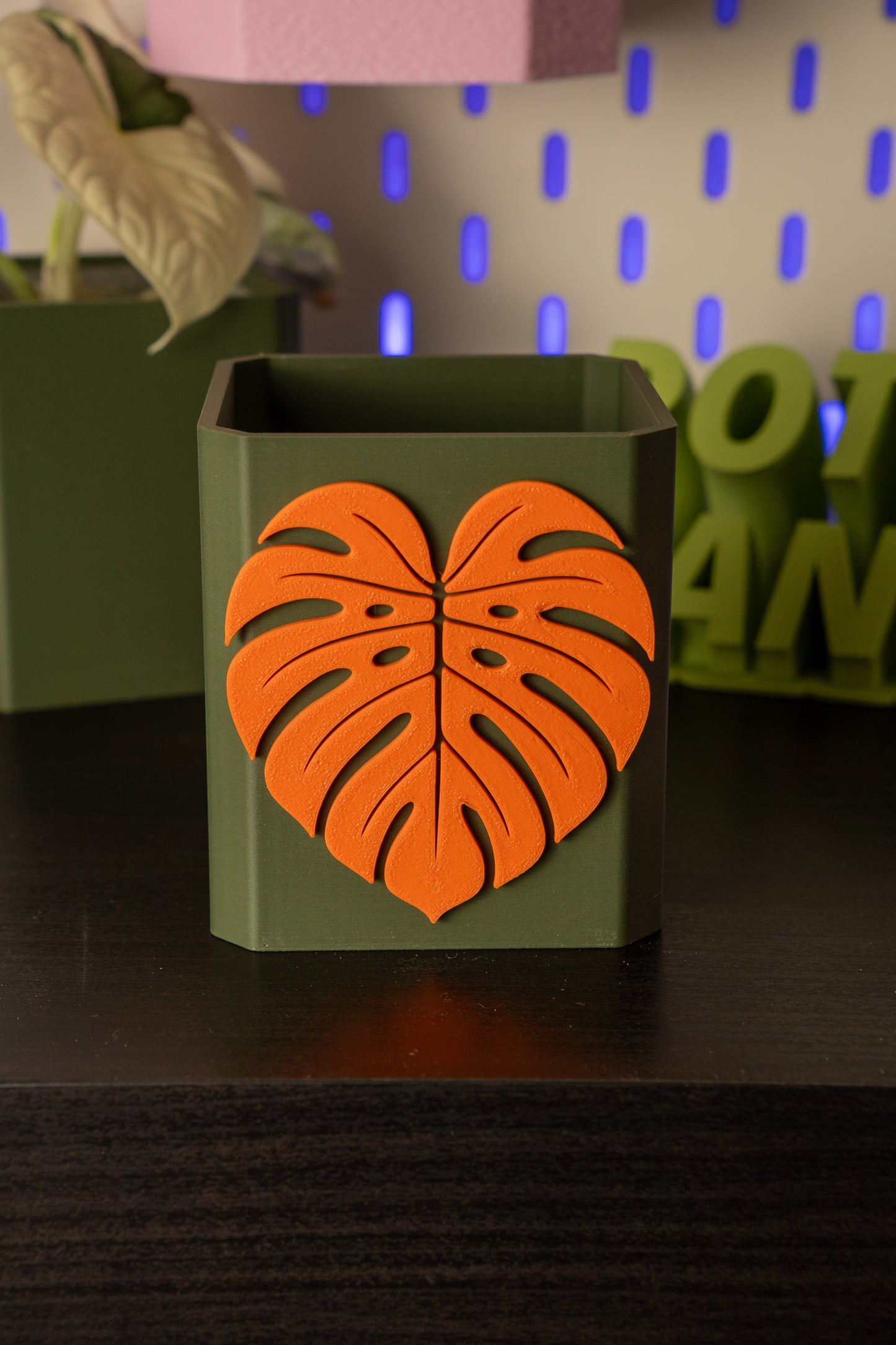 Monstera Leaf Pott