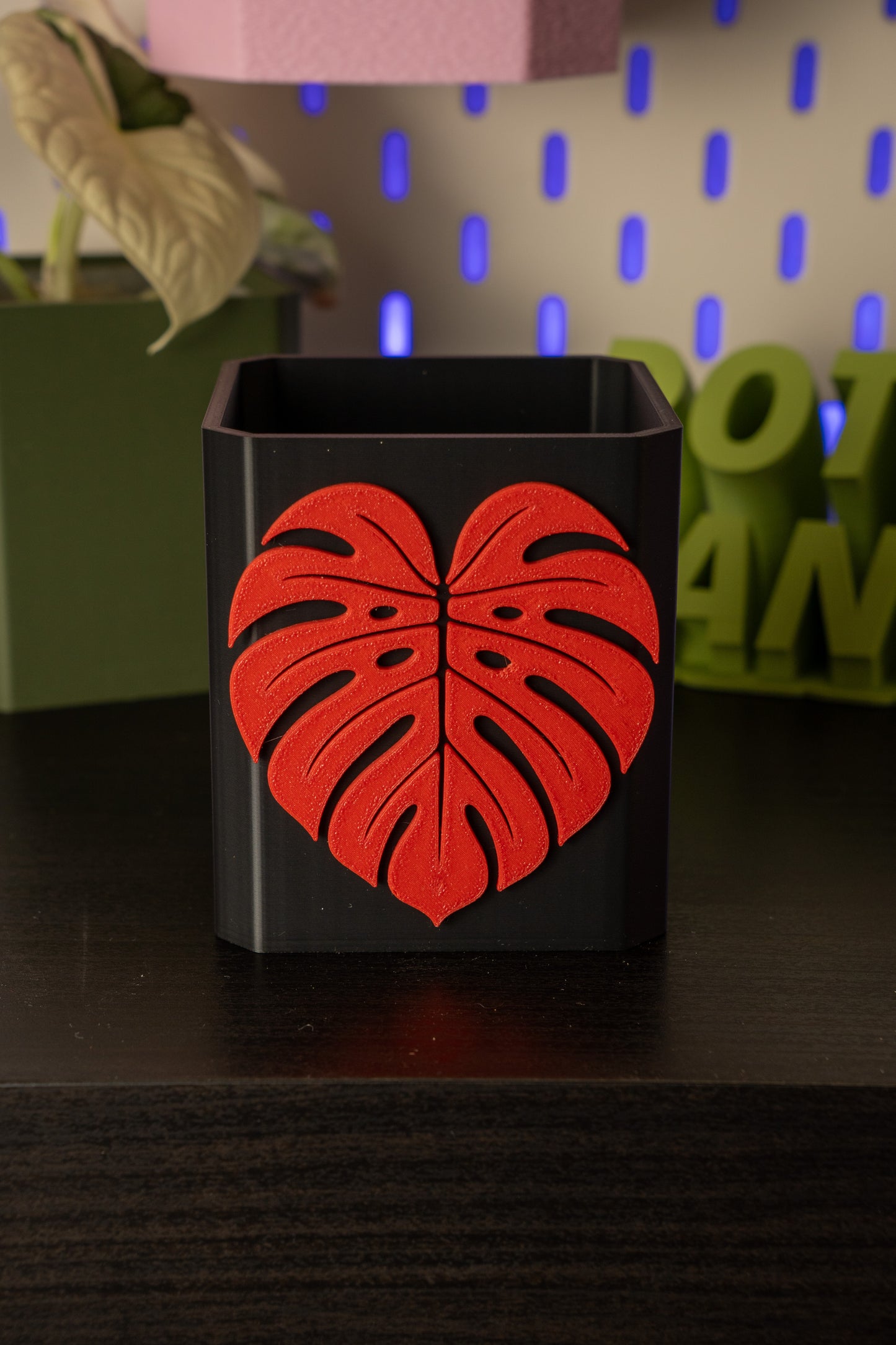 Monstera Leaf Pott