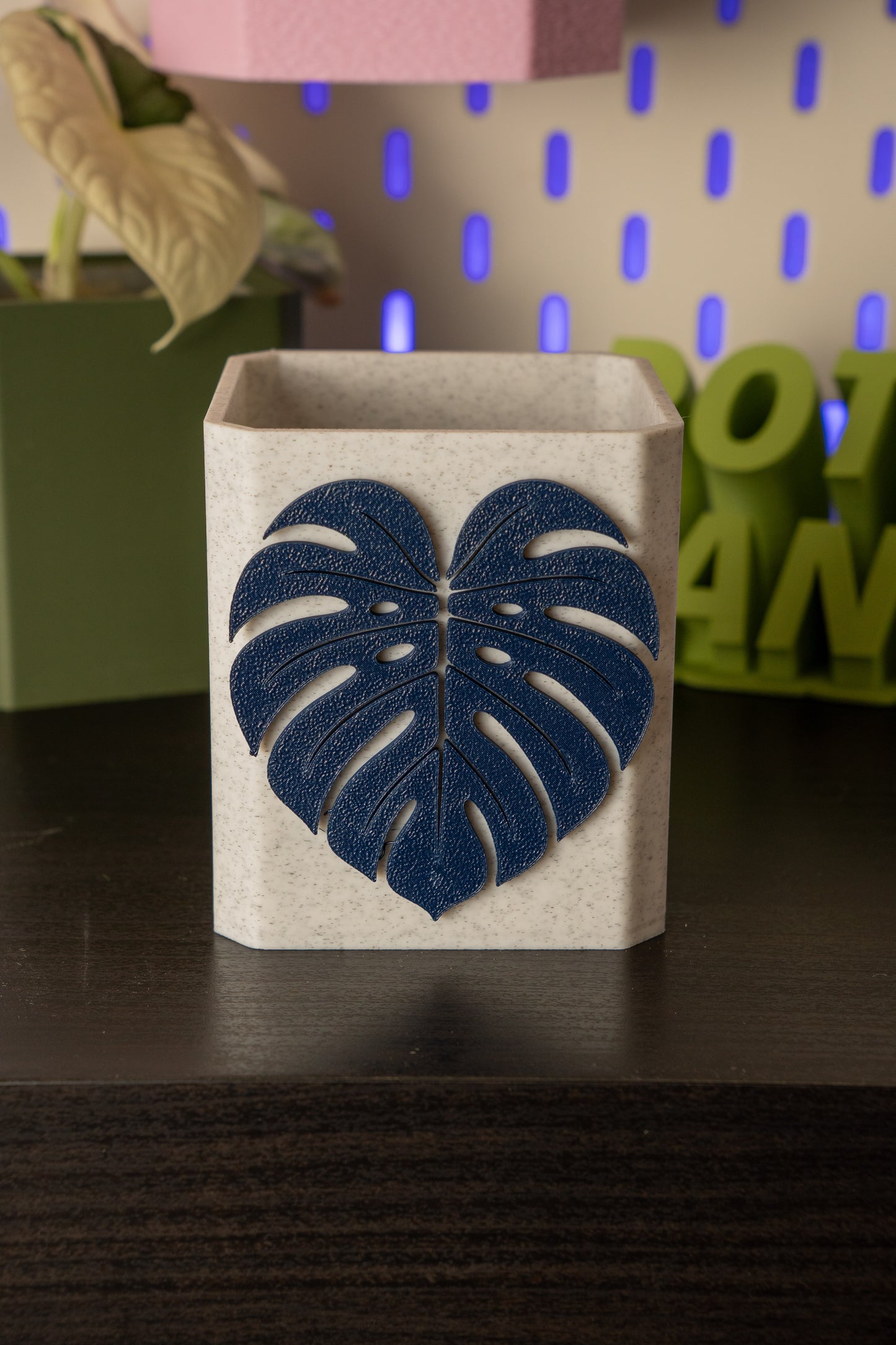Monstera Leaf Pott