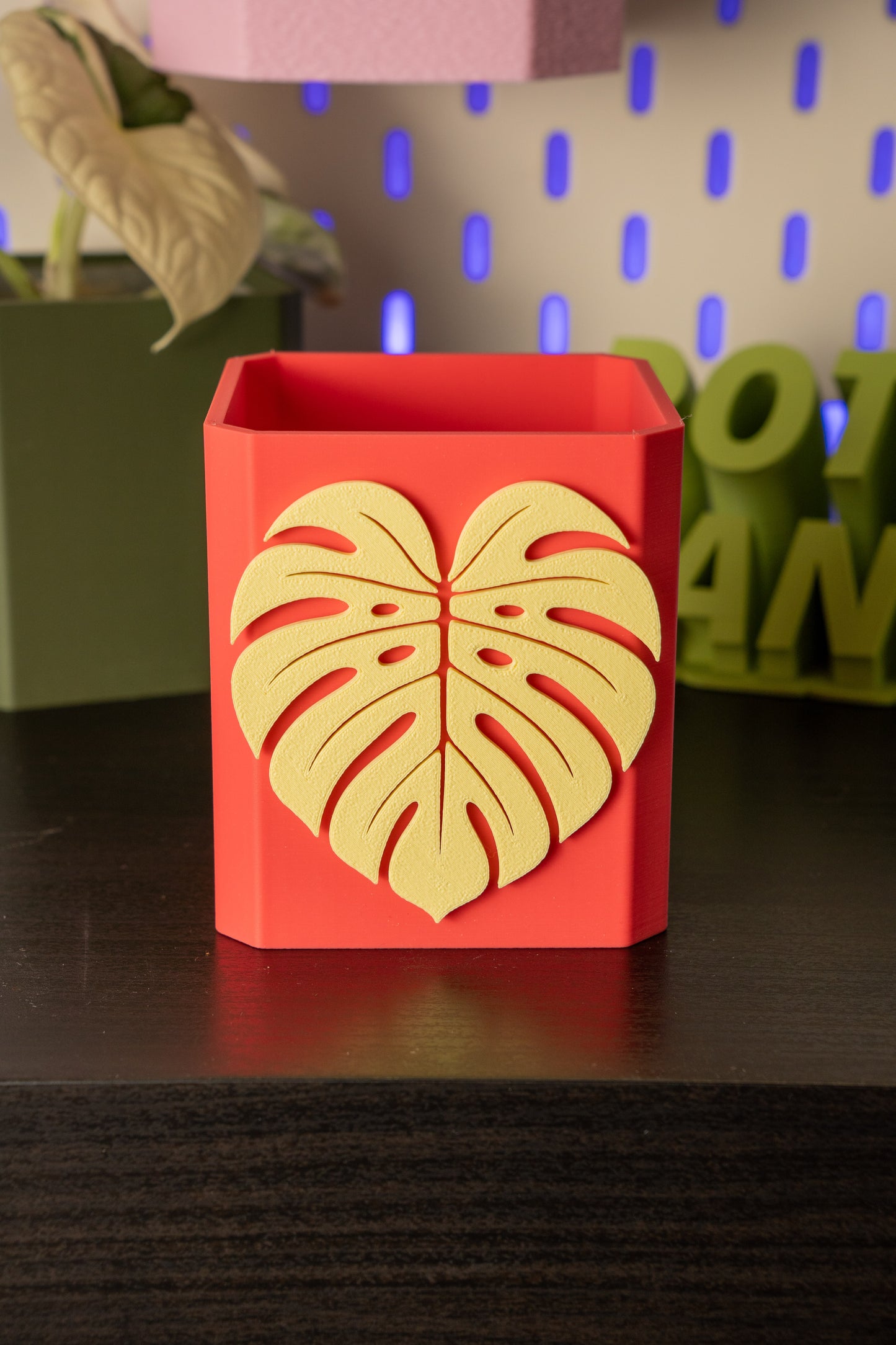 Monstera Leaf Pott